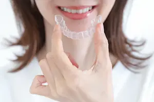 歯を白くするならまずホワイトニング(歯の漂白) 2 ホワイトニング用マウスピース